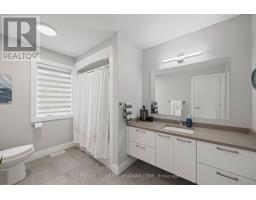 176 KING STREET - 33