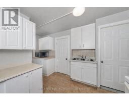 150 COLLEGE AVENUE N - 8