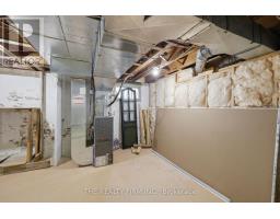 1319 BRYDGES STREET - 32