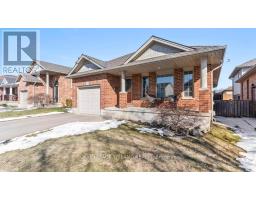 98 HAGERMAN CRESCENT - 2