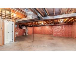 98 HAGERMAN CRESCENT - 22