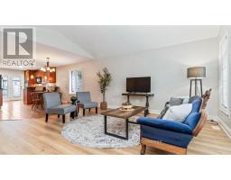 98 HAGERMAN CRESCENT - 3