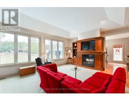 979 APRICOT PLACE - 17