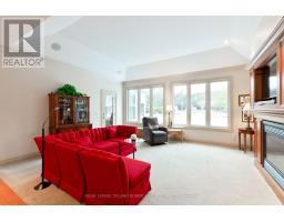 979 APRICOT PLACE - 19