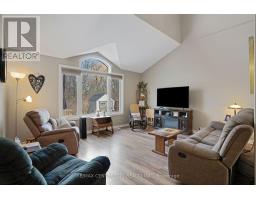 4 - 214 SNYDER S ROAD E - 3