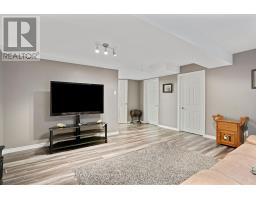 4 - 214 SNYDER S ROAD E - 36