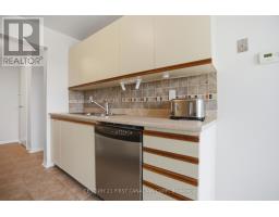 1008 - 1600 ADELAIDE STREET N - 17