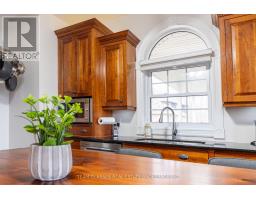 139 WESLEY STREET - 10