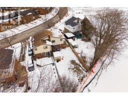 206 ADMIRAL DRIVE - 36