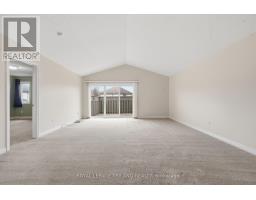 10 - 20 WINDEMERE PLACE - 11