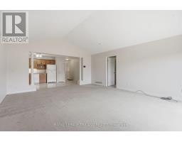 10 - 20 WINDEMERE PLACE - 12