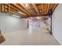 10 - 20 WINDEMERE PLACE - 30