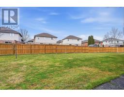 10 - 20 WINDEMERE PLACE - 32