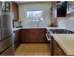 375 COLVILLE BOULEVARD - 12