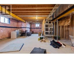 66 AUGUST CRESCENT - 39