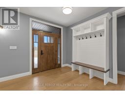 66 AUGUST CRESCENT - 8