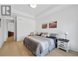 56 OPTIMIST DRIVE - 32