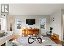 696 FIELDGATE CIRCLE - 11