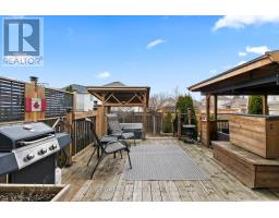 696 FIELDGATE CIRCLE - 37