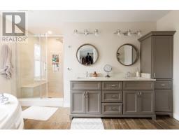 737 VILLAGE GREEN AVENUE - 23