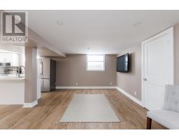 737 VILLAGE GREEN AVENUE - 31