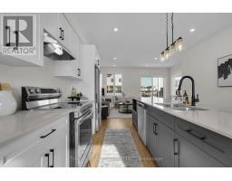 66 - 1595 CAPRI CRESCENT - 29