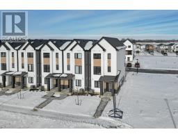 66 - 1595 CAPRI CRESCENT - 4