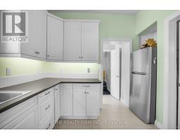 317 SIMCOE STREET - 16