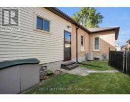 317 SIMCOE STREET - 35