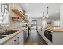 1246 THORNLEY STREET - 11