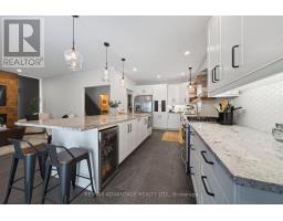 1246 THORNLEY STREET - 13