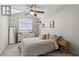 1246 THORNLEY STREET - 30