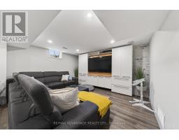 1246 THORNLEY STREET - 37