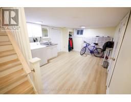 552 ADELAIDE STREET N - 16