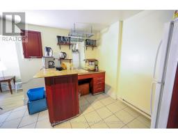 552 ADELAIDE STREET N - 22