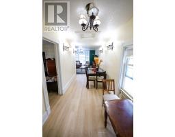 552 ADELAIDE STREET N - 25