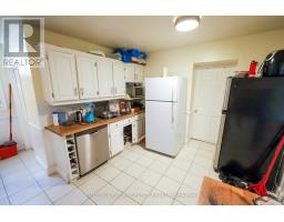 552 ADELAIDE STREET N - 9