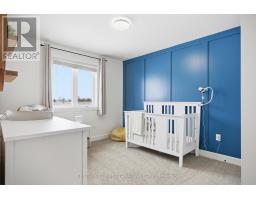 144 GILMOUR DRIVE - 19