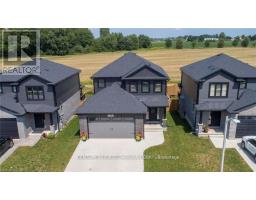 144 GILMOUR DRIVE - 2