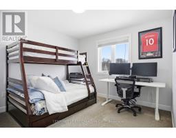 144 GILMOUR DRIVE - 21