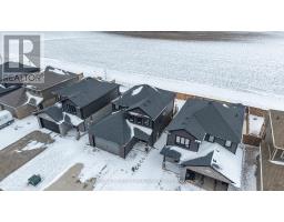 144 GILMOUR DRIVE - 22