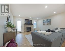 19.5 PARK AVENUE - 17