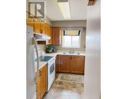 702 - 10 VAN ALLEN AVENUE - 6