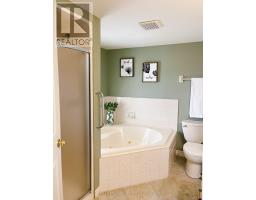 702 - 10 VAN ALLEN AVENUE - 9