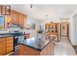 306 BURLINGTON CRESCENT - 22