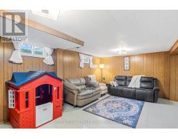 306 BURLINGTON CRESCENT - 31