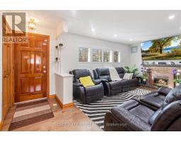 306 BURLINGTON CRESCENT - 4