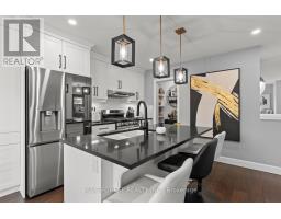 28 WEIR CRESCENT - 11