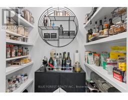 28 WEIR CRESCENT - 16