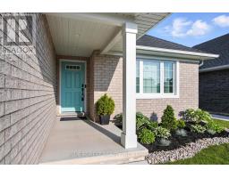 28 WEIR CRESCENT - 2